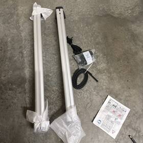 E126r-03 Audi Brand New Oem Q5 Roof Rack Crossbars - Factory Base Carrier 2018-2025