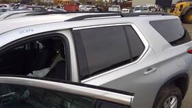 148.gm1d21 Chevrolet 3.6l 2018 2019-2021 Chevy Traverse Right Left Side Upper Roof Rack Rail Molding Oem