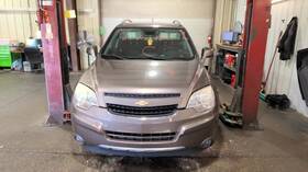 148.gm1l12 Chevrolet Captiva S 2012 Luggage Rack 884337