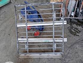 148.gm8l18 Chevrolet Truck Equinox 2018 Luggage Rack 3613943