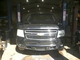 148.gm8p10 Chevrolet Truck Suburbn15 2010 Luggage Rack 116237