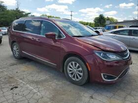 148.ch1e18 Chrysler Pacifica 2018 Luggage Rack 3716916
