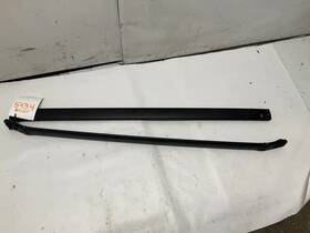 148.ch1f22 Chrysler 17-23 Pacifica Roof Luggage Left Right Rack Rail Cross Bar Set Of 2 T