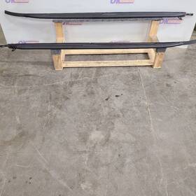 148.fd8g24 Ford Truck 24 2024 Explorer Xlt Luggage Rack Rails Textured