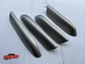 General Motors 15090985 03-06 Cadillac Gmc Roof Rack End Caps Silver Birch Metallic 926l Escalade Yukon