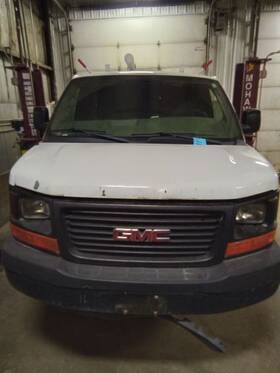 148.gm9u11 Gmc Truck Savana25 2011 Luggage Rack 412309