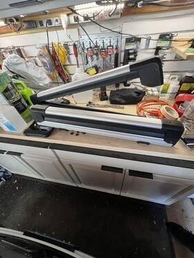 T2h45726 Jaguar F-pace I-pace E-pace Xe Xf 2017-2024 Oem New Ski And Snowboard Carrier