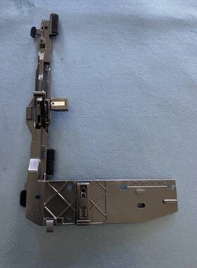 Brace-140-780-11-12 Mercedes-benz 140-780-11-12 Sliding Roof Lh Mount -for 500sec S500 And More