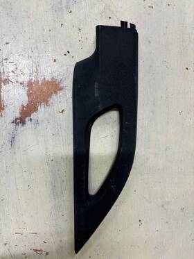 Ea500 Nissan 73830 2005 - 2012 Pathfinder Roof Rack Rh Passenger Front End Cap Cover Oem U44