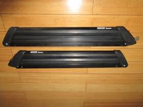 999r1-kl007 Nissan / Yakima Pair Of By Flat Top 6 Skis Roof Rail Rack With Key