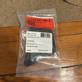 1145397-00-b Tesla Model 3 Front Left Roof Rack Cover