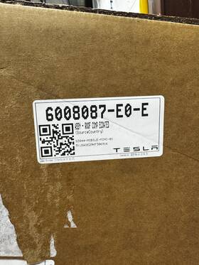 6008087-e0-e Tesla Model S Metal Roof