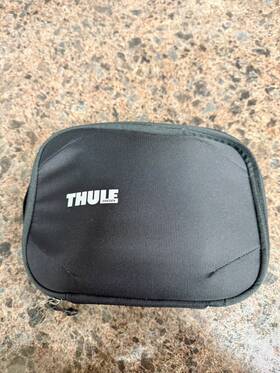 3204138 Thule Subterra Powershuttle Electronics Carrying Case Medium Black With Blue