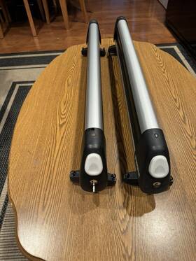 91725b Thule 91725 Universal Ski/snowboard Rack Used Nice