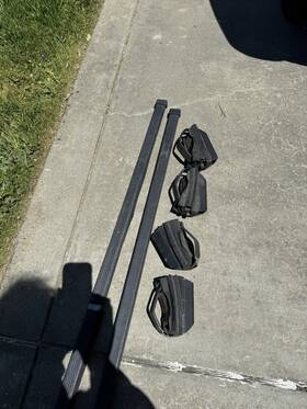 Thule 999r1-uz000 Bar And Mounting Feet For Car Top Carrier