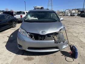 148.to1417 Toyota Sienna 2017 Luggage Rack 1127507