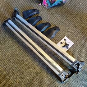 Pw301-02009 Toyota Oem Corolla Hatchback 2019-2024 Roof Rack Cross Bars Used With All Pieces