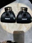 Thule 460R Rapid Podium Foot Pack Roof Rack Towers Pair. Fixed Price $89.00.