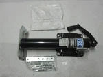 Reese 1400300303 Pro Series Bolt-on Jack , Black 2000 12.2 Pounds. Fixed Price $45.89.
