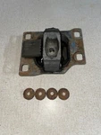 00 01 02 03 04 Ford Focus 2.0 Automatic Upper Transmission / Lh Frame Rail Mount. Fixed Price $18.95.